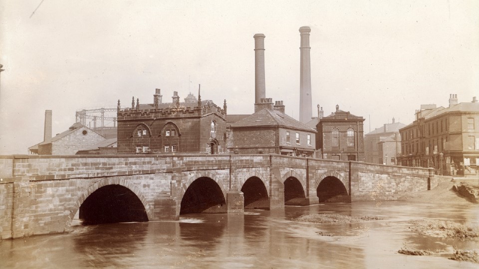 Historical photo of the Chapel on the Bridge in Rotherham Town Centre